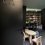 Hotel Western Premier Le Chapitre And