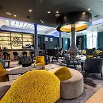 Hotel Western Premier Le Chapitre And