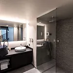 Western Premier Le Chapitre And