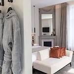 Western Premier Le Chapitre And Otel 4*