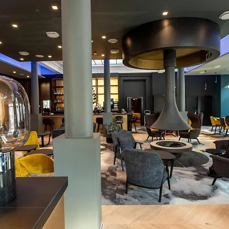 Hotel Western Premier Le Chapitre And Remiremont