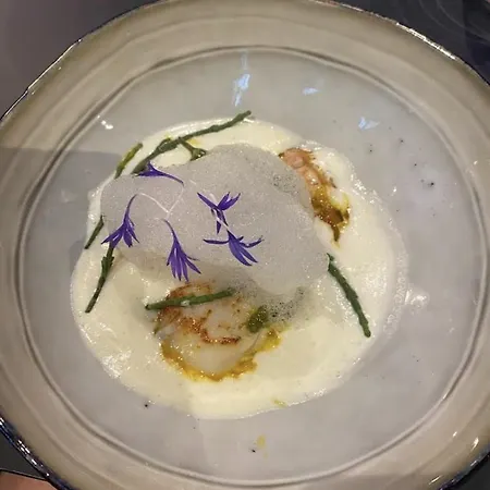 מלון Western Premier Le Chapitre And 4*