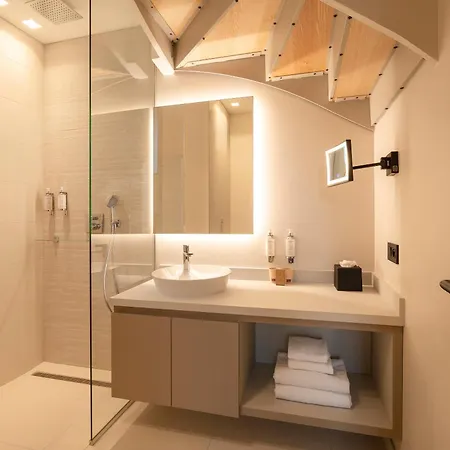 Western Premier Le Chapitre Hotel&spa 4*