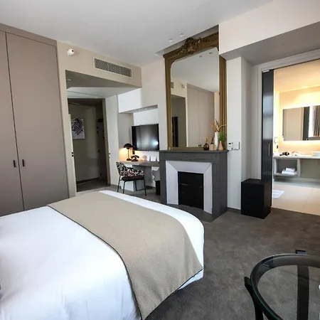 מלון Western Premier Le Chapitre And רמירמון