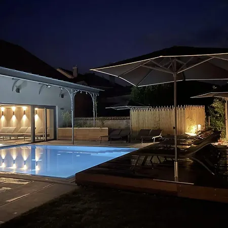 Western Premier Le Chapitre And רמירמון