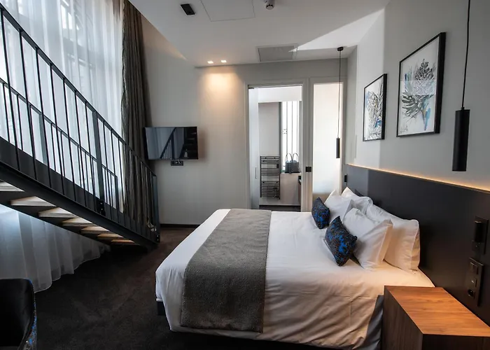 Western Premier Le Chapitre Hotel&spa Hotel 4*