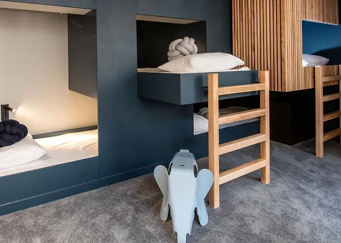 Western Premier Le Chapitre Hotel&spa 4*